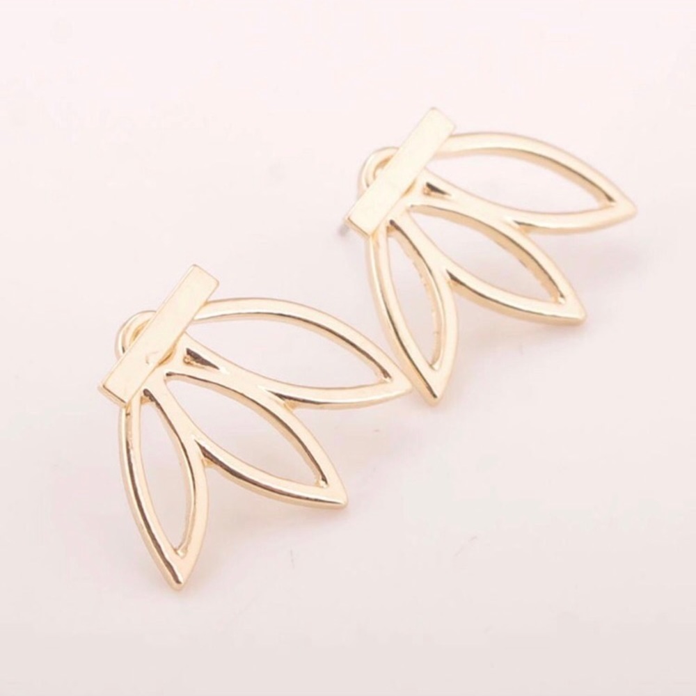 NEW💙💎HP! LOTUS PETAL BAR EARRING💎💙GOLDEN💛LOVE - Picture 1 of 7